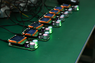 ��������